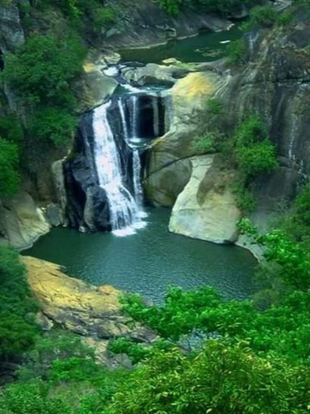 Precious beauty of Dunhinda falls